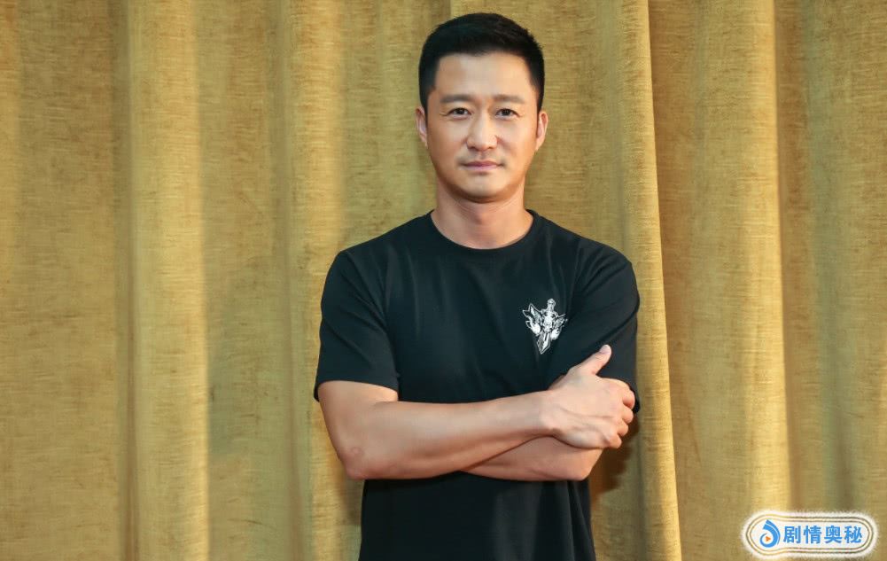看惯板寸头糙汉吴京突然看到年轻时的他粉丝直呼谢楠捡到宝了