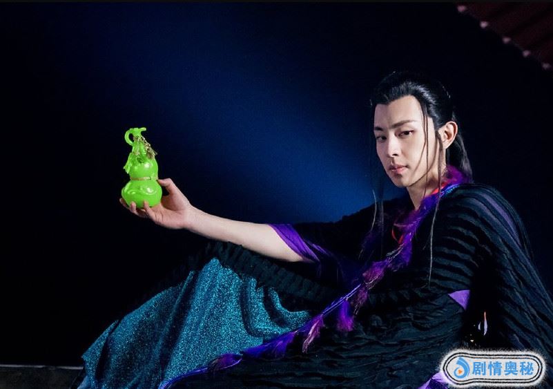 邓伦《封神演义》演子虚立flag,吊威亚发懵,演只狐狸不容易