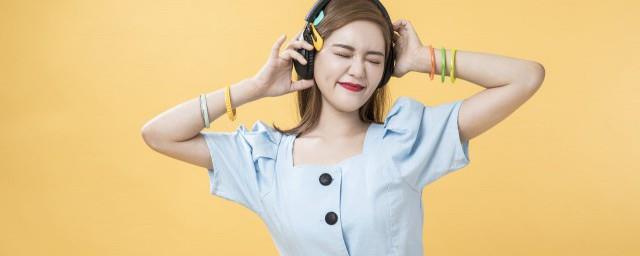 十唱裙钗女歌词