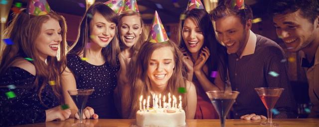 女性生日祝福语简短