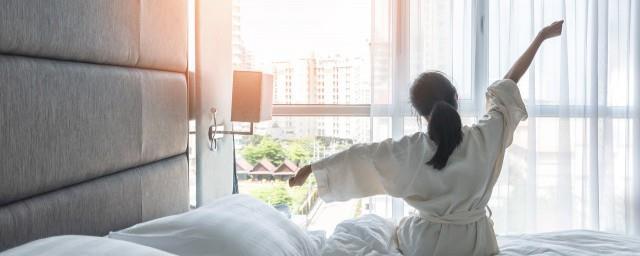 美女早安问候语