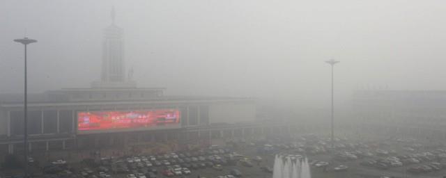 中国雾都指的是哪个城市