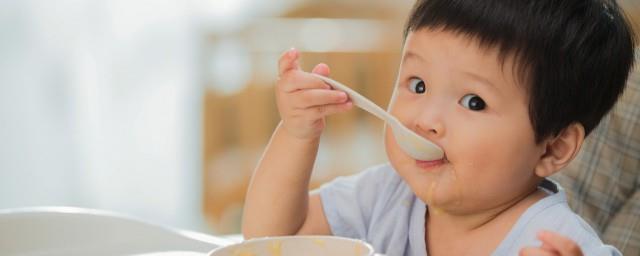 七个月的宝宝可以吃鲢鱼吗