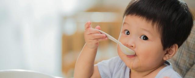 梦见自己在吃饭是什么含义