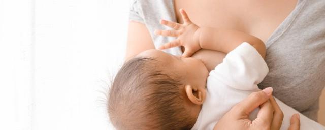 如何用母乳喂养