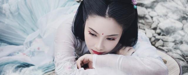 倾城是什么意思
