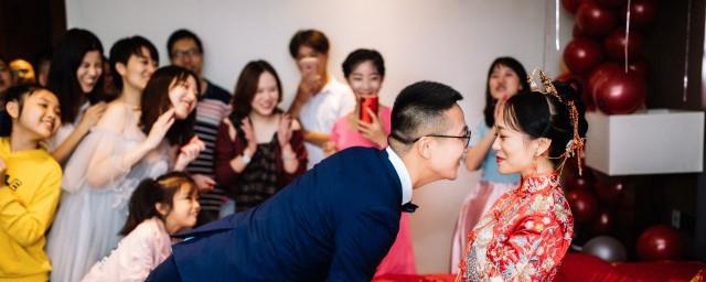 梦见跟别人结婚是什么意思