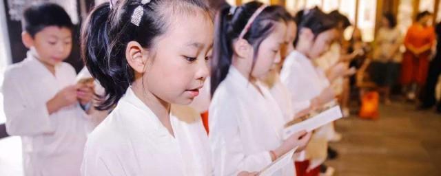 古代拜师发蒙是几岁