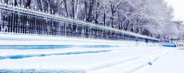 女人梦见白雪铺满地