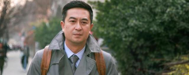 张嘉译白吃白住是什么电视剧