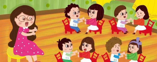 幼儿园幽默简短三句半