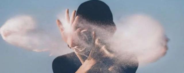 我多想拥抱你就算早各奔东西是什么歌
