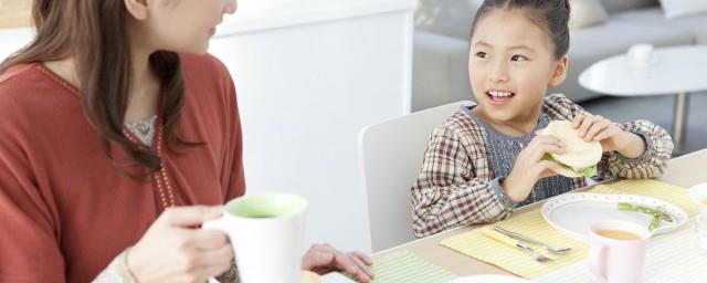 儿童吃早餐要当心这些错误的吃法