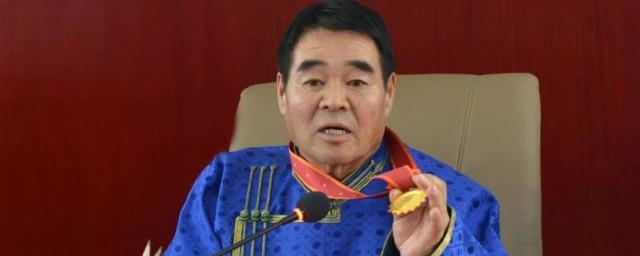 廷巴特尔个人简介