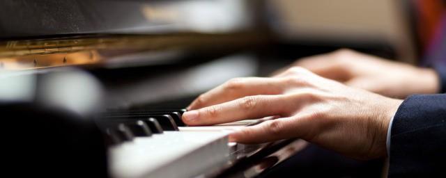 歌曲hero英文歌词