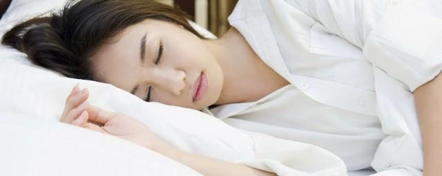女性梦见拉屎在地上
