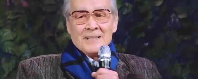 蓝天野个人简介
