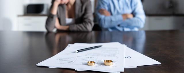 离婚后可以不迁户口吗