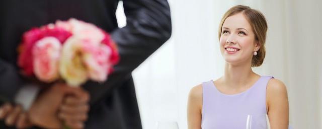 女人在等你挽回的暗示有哪些