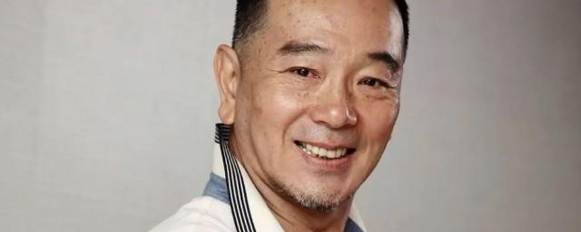 小包总他爸谁演的