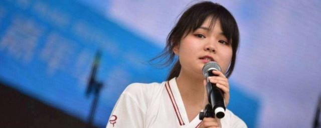 是否情字写来都空洞一笔一画斟酌着奉送什么歌