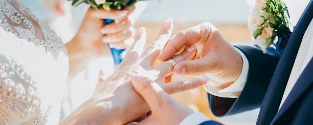 婚后第一年回娘家讲究