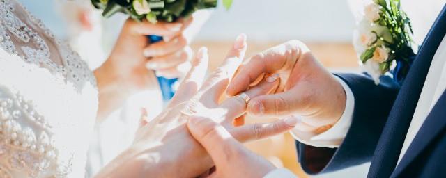 长辈对新人结婚祝福语