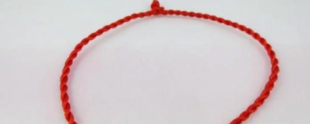 女人腰间系红绳是什么意思