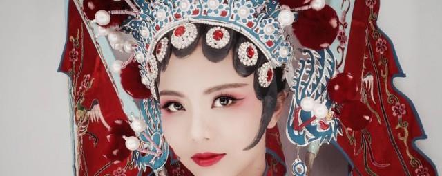 穆桂英是什么人物