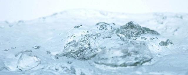 梦见水管水一直流着