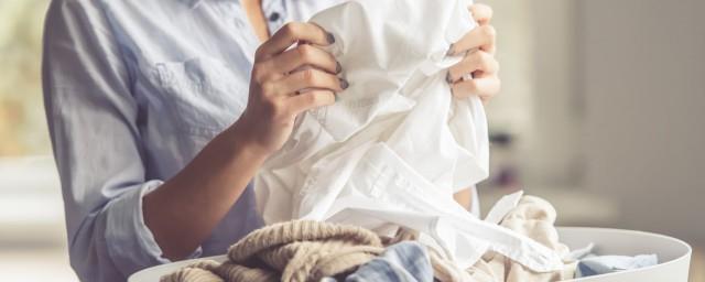 梦到捡别人不要的衣服