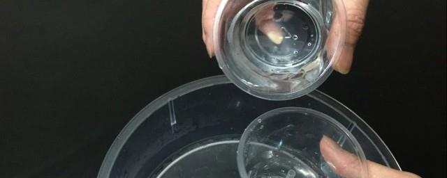 烟灰缸里不能倒水的寓意