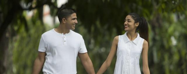 男友家里穷怎么办