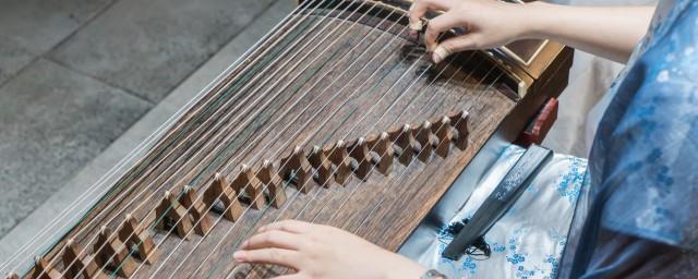 民族乐器中的弹拨乐器有哪些