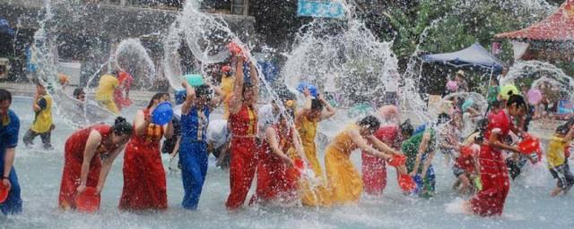 泼水节是哪个民族的节日