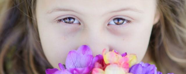 名字带子的高雅女孩名