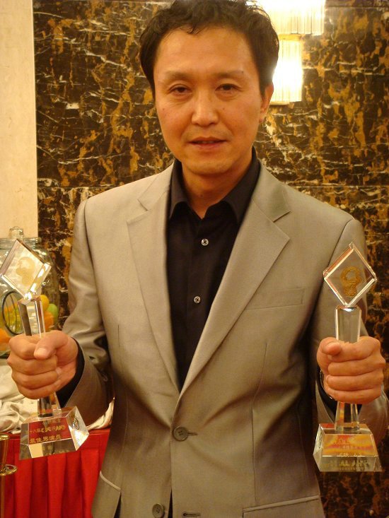 上海影评人奖是什么