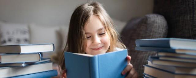 带水字旁的女孩名字有哪些