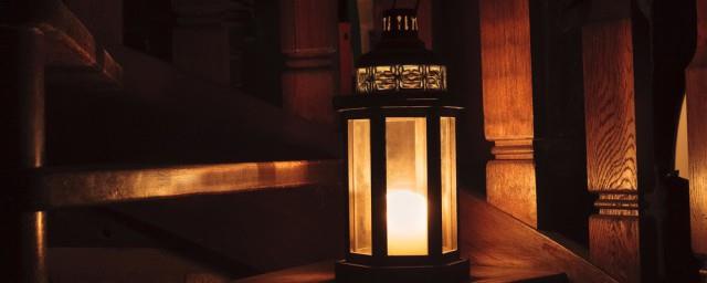 夜深怎么发朋友圈