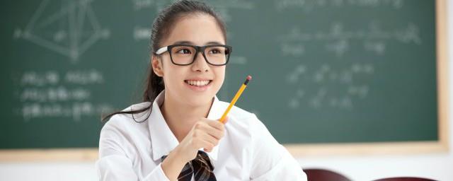 13岁孩子叛逆不上学怎么办