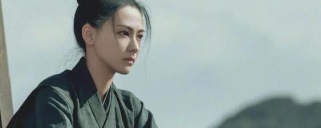 雪中青鸟扮演者