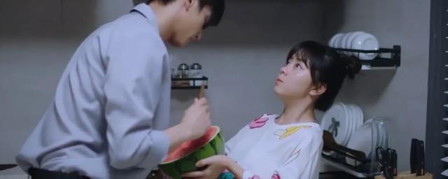 以家人之名谭松韵哪一集出现