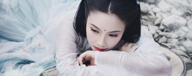 掌控全场的女生霸气网名