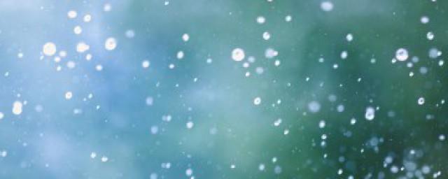 下雨天高速堵车心烦意乱的说说
