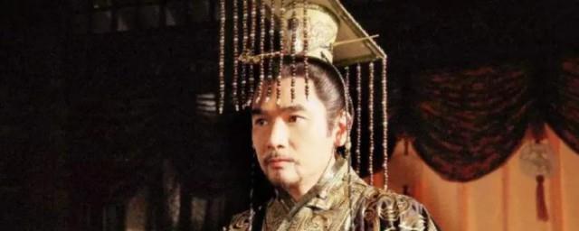 我国历史上第一个皇帝是谁