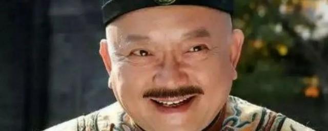 在乾隆皇帝里演何坤的演员是谁